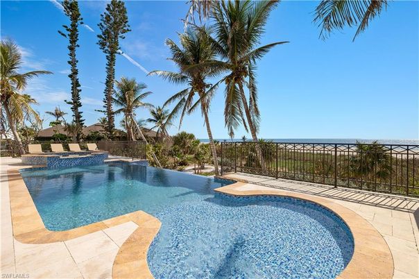 Exterior, Pool, Water