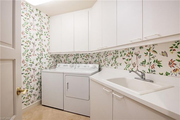 Interior, Washer