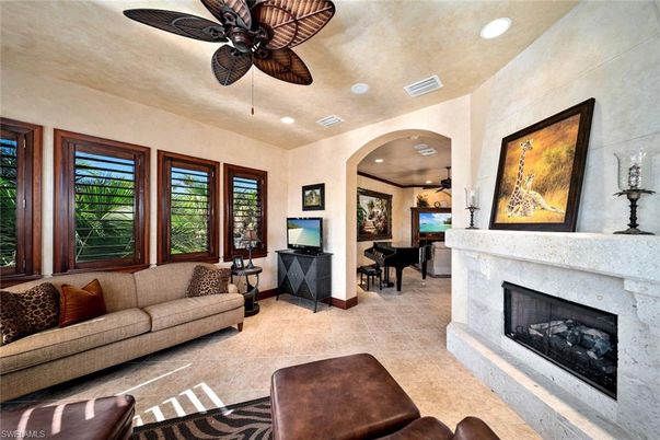 Fireplace, Interior, Living room, Piano, Recessed Lighting