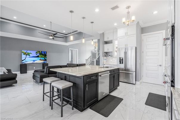 Interior, Kitchen, Living room, Marble, Pendant Lights, Recessed Lighting, Stainless Steel Appliances