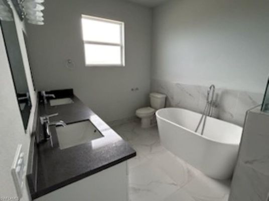 Bathroom, Free Standing Baths, Interior, Marble