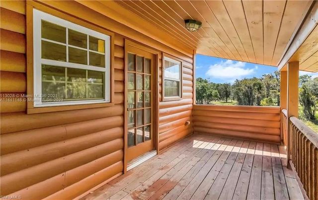 Exterior, Wood Texture Flooring
