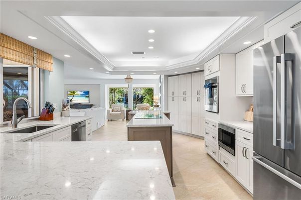 Interior, Kitchen, Living room, Recessed Lighting, Stainless Steel Appliances