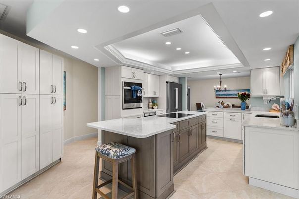 Chandelier, Interior, Kitchen, Recessed Lighting, Stainless Steel Appliances