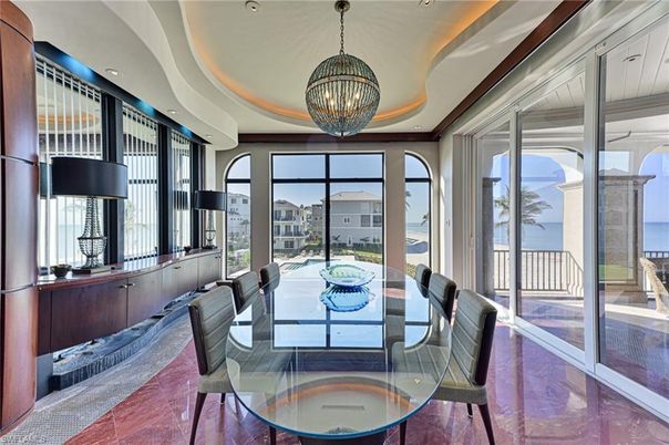 Chandelier, Dining room, Interior, Pendant Lights