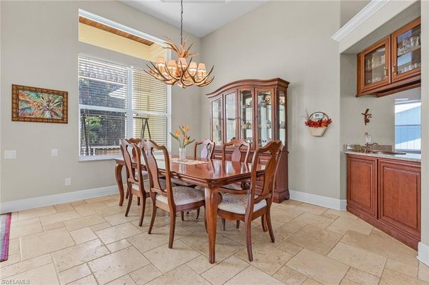 Chandelier, Dining room, Interior