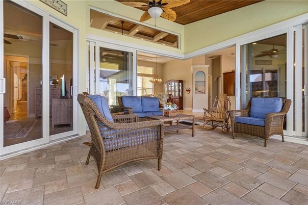 Exterior, Living room