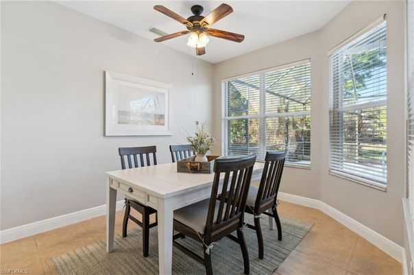 Dining room, Interior