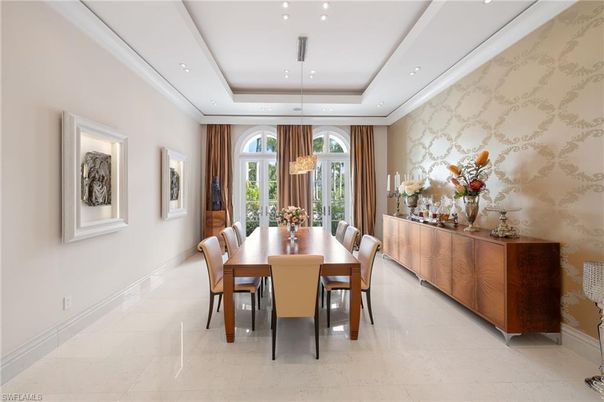 Dining room, Interior, Pendant Lights, Recessed Lighting