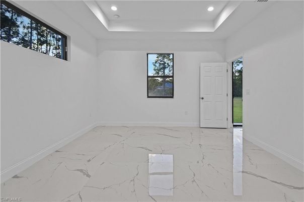 Empty room, Interior, Marble, Recessed Lighting