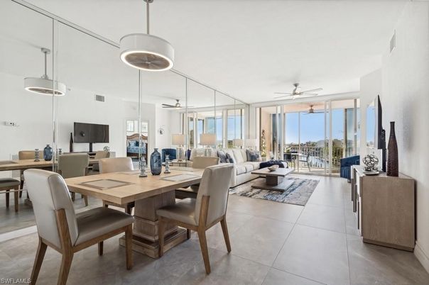 Dining room, Interior, Living room, Pendant Lights