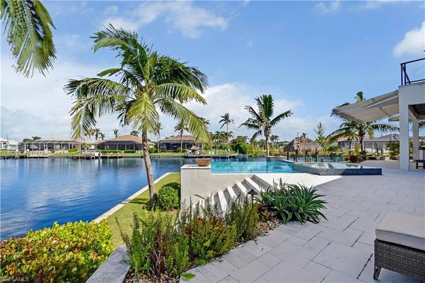 Exterior, Lake, Pool