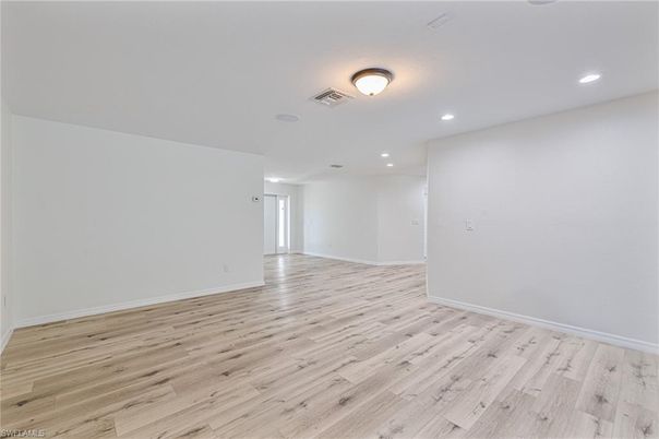 Empty room, Interior, Recessed Lighting, Wood Texture Flooring