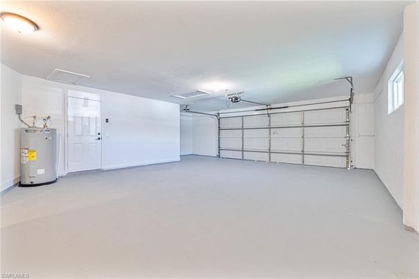 Garage, Interior