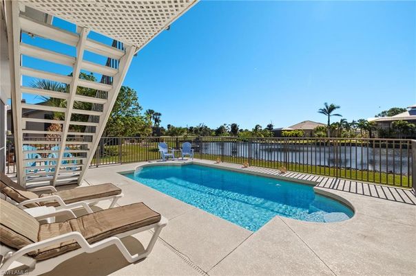 Exterior, Pool, Water