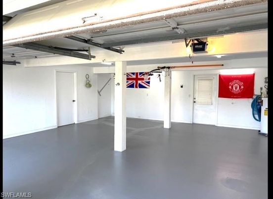 Garage, Interior