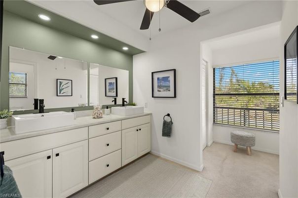 Bathroom, Dual Sink Vanities, Interior, Recessed Lighting