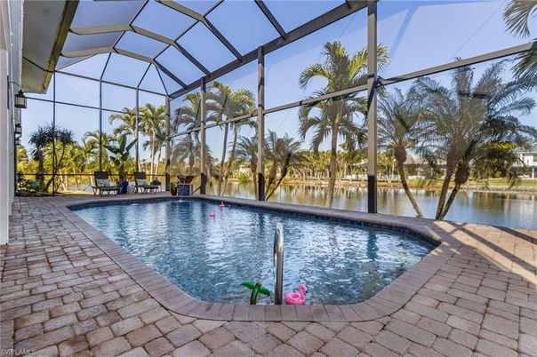 Glass Ceilings, Interior, Pool, Sun Room, Water