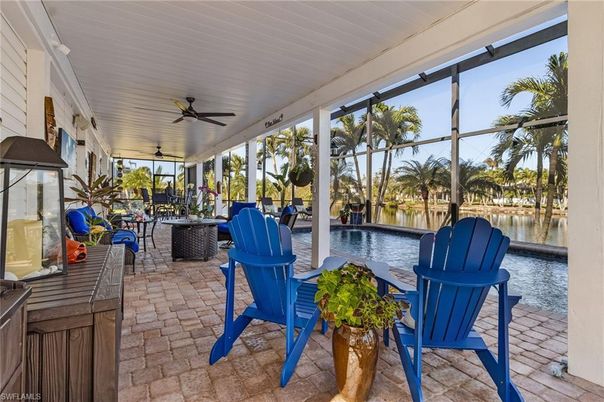 Interior, Sun Room, Water