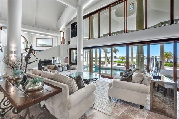 Interior, Living room