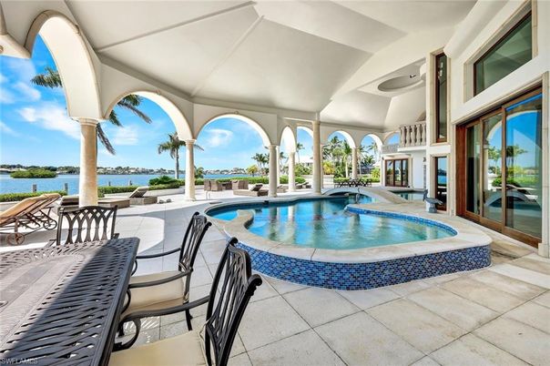 Exterior, Pool, Water