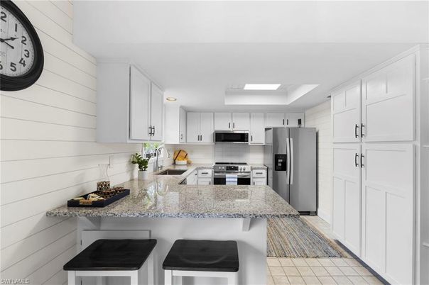 Interior, Kitchen, Stainless Steel Appliances