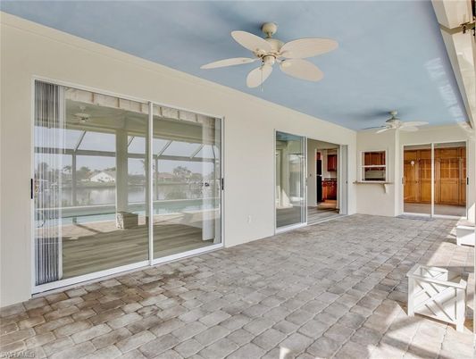 Empty room, Interior, Sun Room