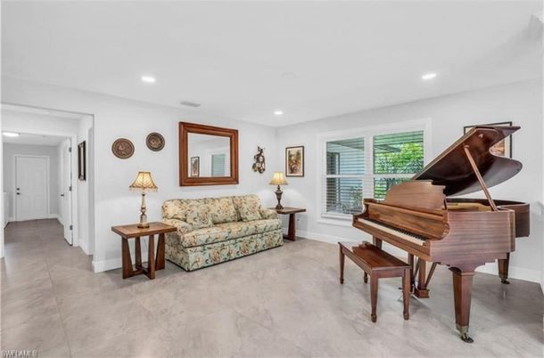 Interior, Piano, Recessed Lighting