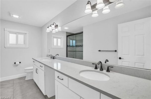 Bathroom, Dual Sink Vanities, Interior