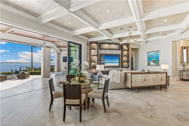 Dining room, Interior, Living room, Recessed Lighting, Water