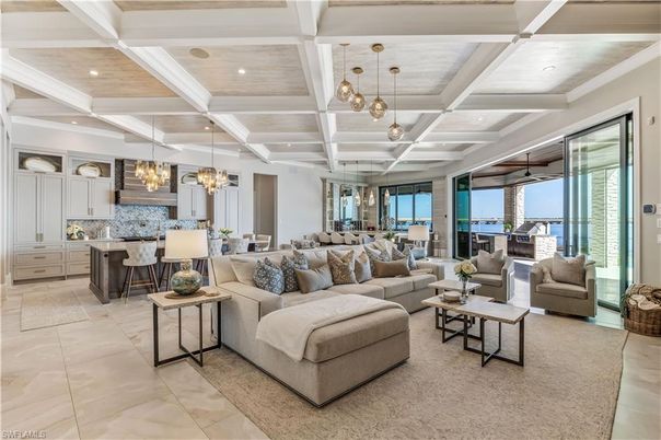 Chandelier, Dining room, Interior, Kitchen, Living room, Pendant Lights, Recessed Lighting