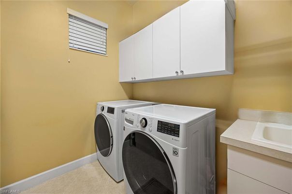Interior, Washer