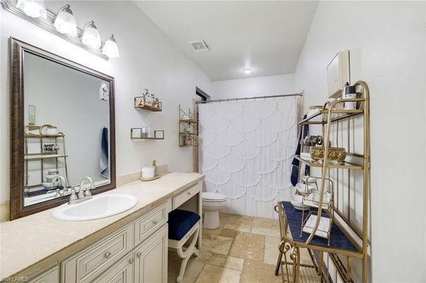 Bathroom, Interior, Recessed Lighting