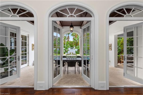 Dining room, Interior, Wood Texture Flooring