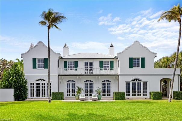 Backyard, Exterior, Facade, French Provincial