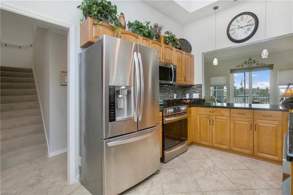 Interior, Kitchen, Pendant Lights, Stainless Steel Appliances