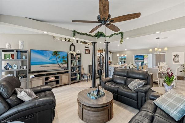 Dining room, Interior, Living room, Pendant Lights, Recessed Lighting, Wood Texture Flooring