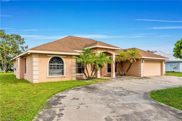 Attached, Backyard, Detached Garage, Exterior, Facade, Ranch