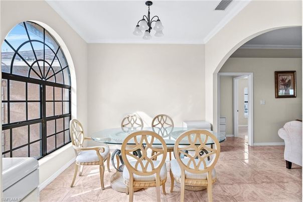 Chandelier, Dining room, Interior