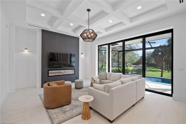 Interior, Living room, Pendant Lights, Recessed Lighting