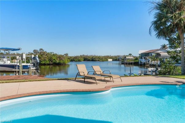 Exterior, Lake, Pool