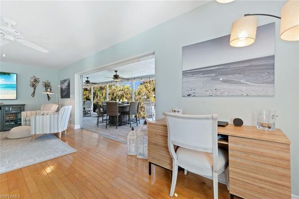 Dining room, Interior, Wood Texture Flooring