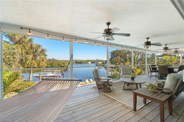 Interior, Sun Room, Water, Wood Texture Flooring