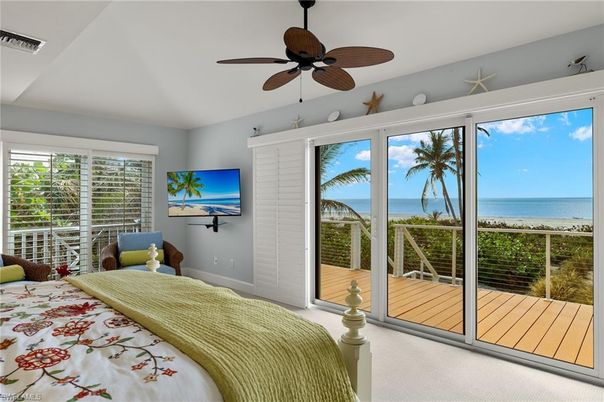 Bedroom, Interior, Water
