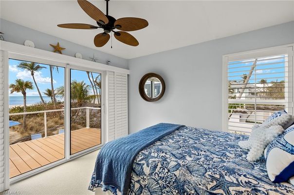 Bedroom, Interior, Water