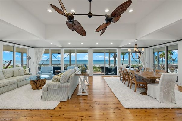 Chandelier, Dining room, Interior, Living room, Recessed Lighting, Water, Wood Texture Flooring