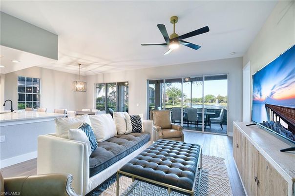 Interior, Sun Room, Water
