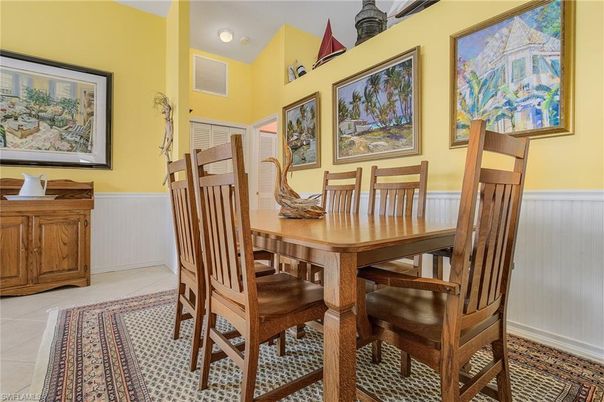 Dining room, Interior, Recessed Lighting