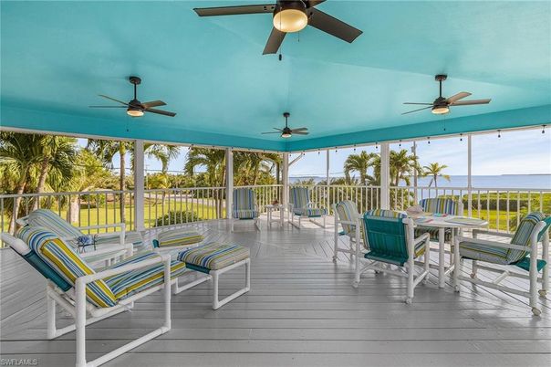 Interior, Sun Room, Water, Wood Texture Flooring