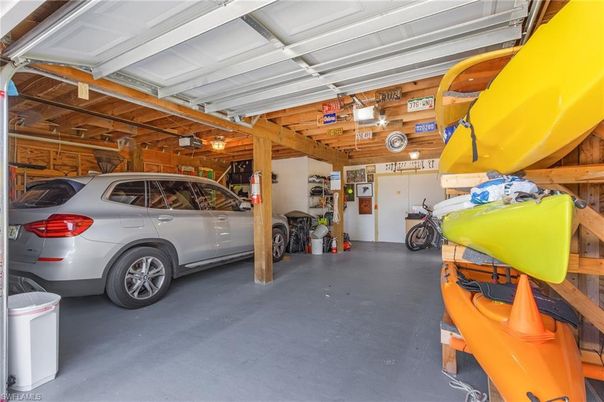 Garage, Interior
